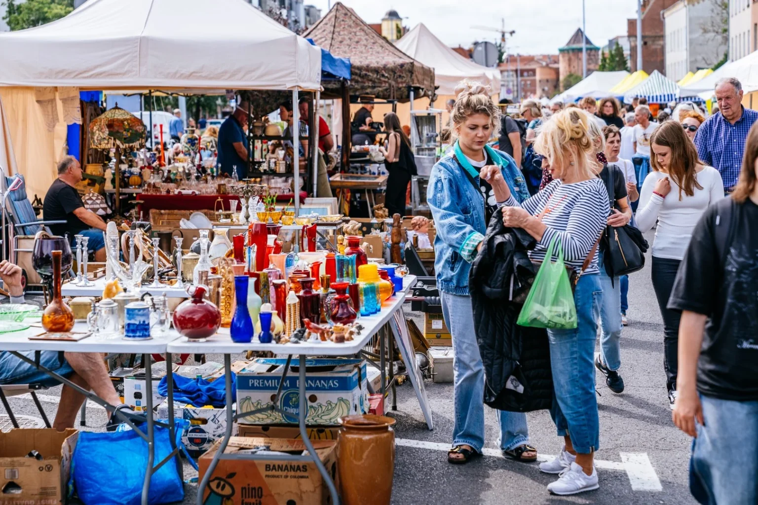 Flea Market (2) (Large)